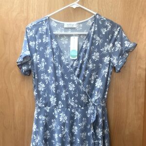 Kayleigh Faux Wrap Dress -Blue. Stitch Fix. Size S